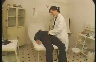 XXX Scopare con una moglie pervertita film porno italiani amatoriali gratis sui gradini del portico