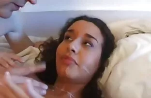 XXX Ragazza nuda sul tavolo per favore il capo della sua amata film per adulti italiani gratis
